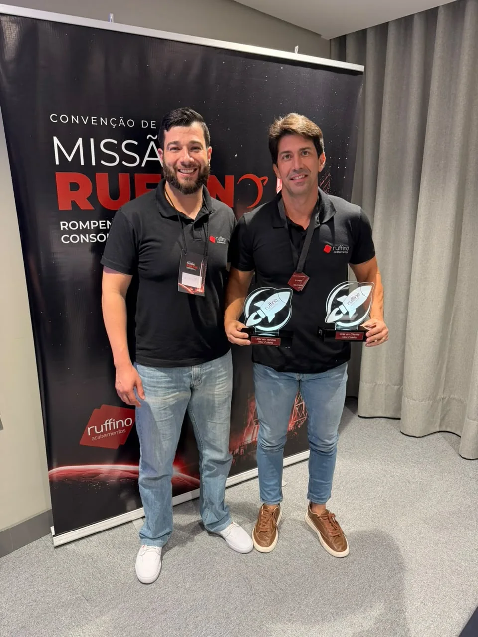 Representantes em convenção da Ruffino Acabamentos
